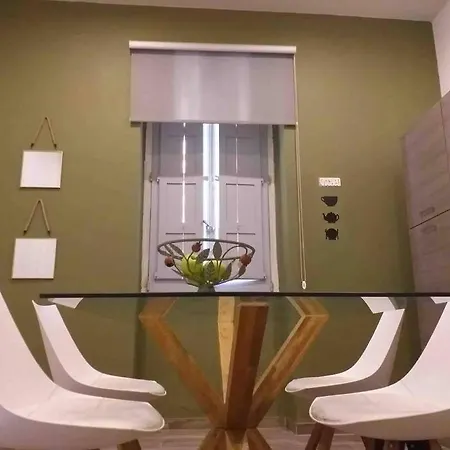 - 2 Mins From The Apartment Sliema