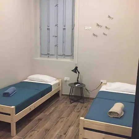 Apartment - 2 Mins From The Sliema