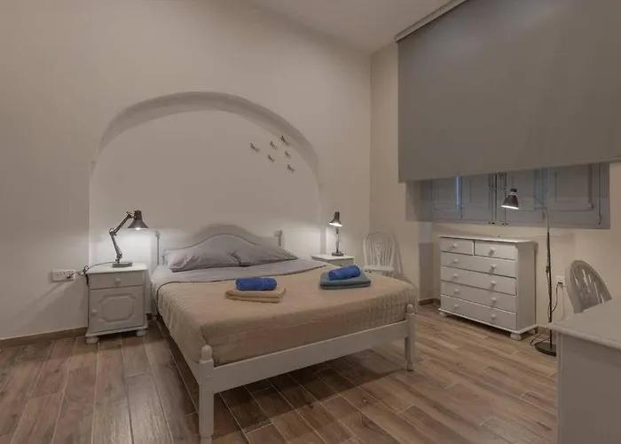 Apartment - 2 Mins From The